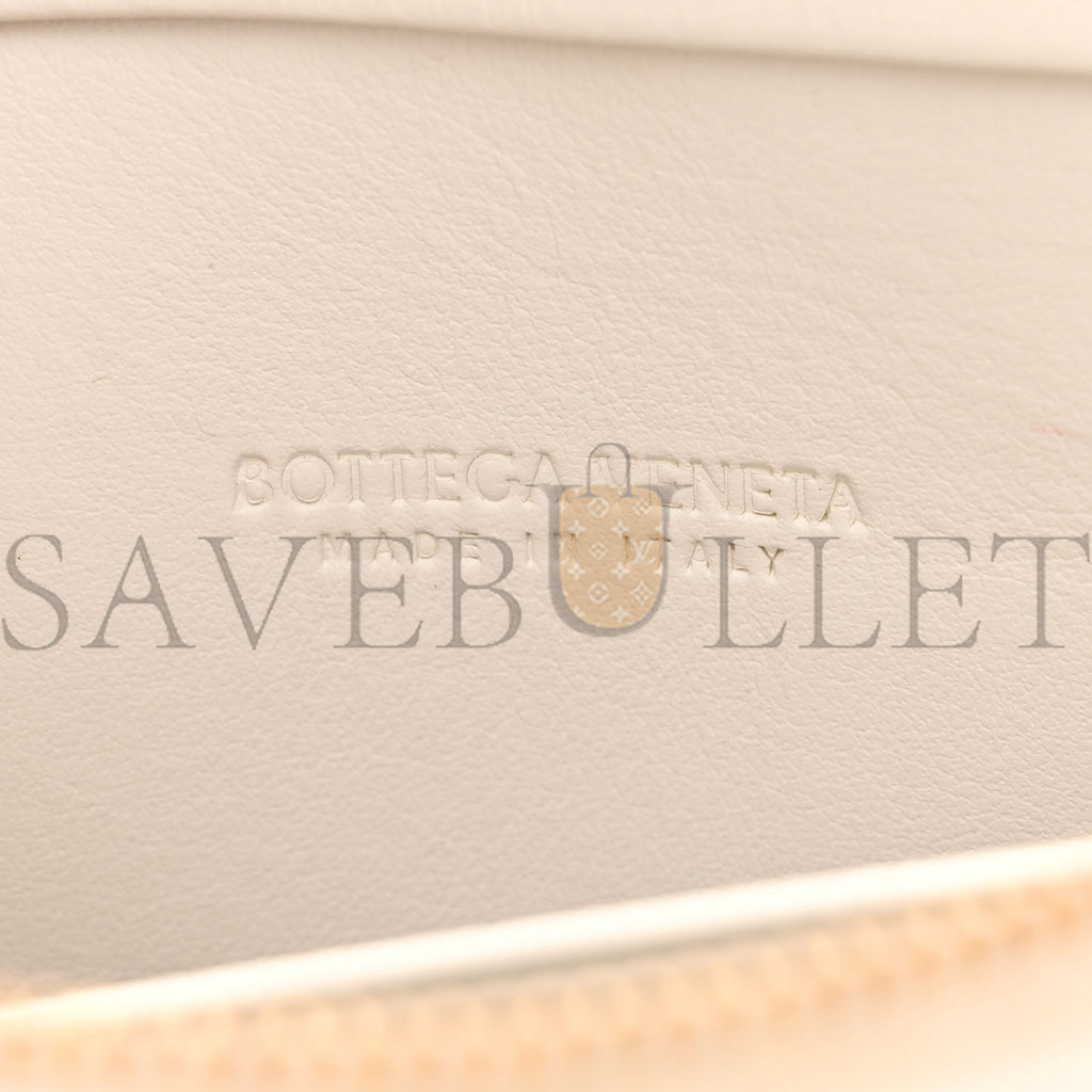 bo*te*ga Ve*ne*ta nappa maxi intreccio exploded shoulder bag chalk  (21*12*8cm)