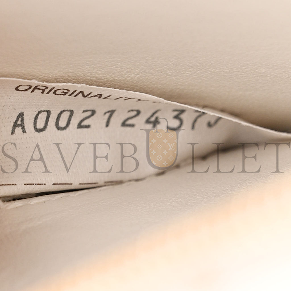 bo*te*ga Ve*ne*ta nappa maxi intreccio exploded shoulder bag chalk  (21*12*8cm)