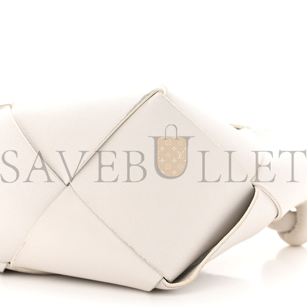 bo*te*ga Ve*ne*ta nappa maxi intreccio exploded shoulder bag chalk  (21*12*8cm)