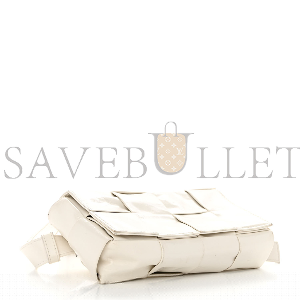 bo*te*ga Ve*ne*ta paper calfskin intrecciato cassette belt bag white  (18*10*4cm)
